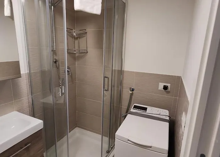 Porta Di Lägenhet Rom